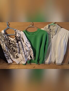 Maurices Multicolor Patterned Jacket with White Lining